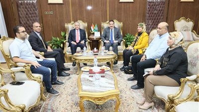 محافظ المنوفية يلتقي السفير رضا الطايفي لمتابعة مشروع مكتبة مصر العامة بكفر المصيلحة