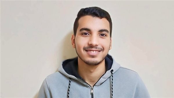 الطالب عمر عبدالسلام