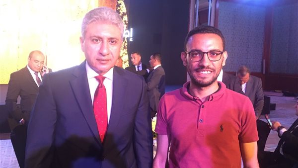 وزير السياحة ومحرر