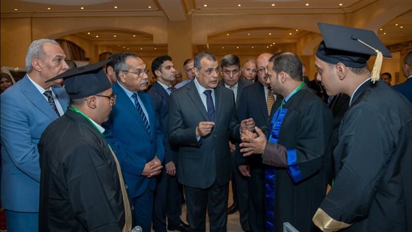 وزير الإنتاج الحربي