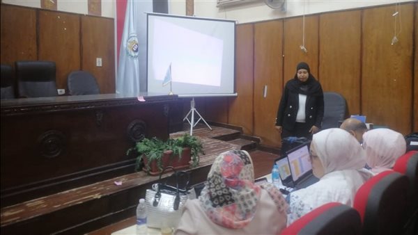 أثناء إجراء المقابلات