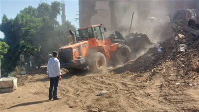 حملة مكبرة لإزالة المنشآت الآيلة للسقوط والتعديات على الطريق العام بالمنوفية 