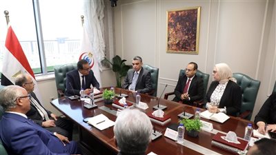 الصحة تبحث مع مجموعة BDR الهندية إنشاء مصنع لإنتاج الأدوية الحيوية وأدوية الأورام في مصر