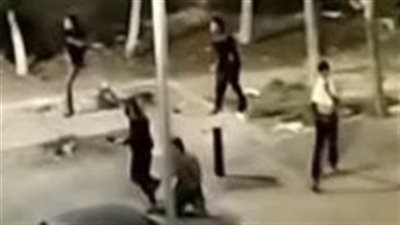 رموا عليهم مياه نار وضربوهم بالشوم.. إصابة شاب وشقيقه في مشاجرة مع أهلية زوجته بشبرا الخيمة