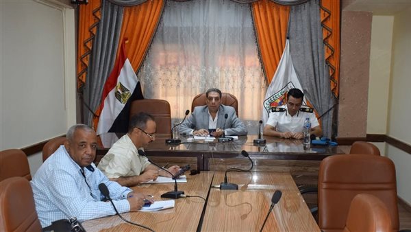 عادل عتلم - مدير