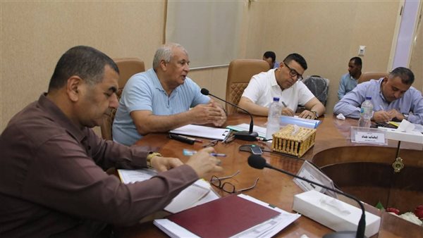 جانب من لقاء محافظ