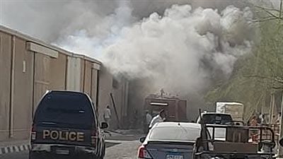 جهات التحقيق بالسويس تطلب تقريرًا فنيًا عن أسباب حريق مصنع بالمنطقة الصينية
