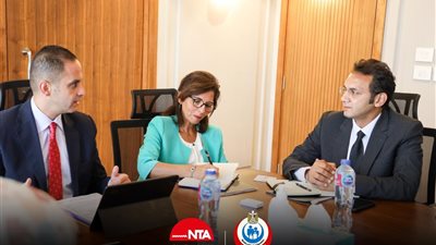 الصحة تبحث مع الأكاديمية الوطنية للتدريب تعزيز التعاون لتطوير الكوادر الصحية والإدارية