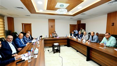 الإسكان: 114 ألف طلب لتقنين الأراضي بمدينتي العبور الجديدة والشروق