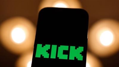  تعرض للسخرية والإذلال.. السلطات الفرنسية تحقق في وفاة مؤثر فرنسي خلال بث مباشر؟