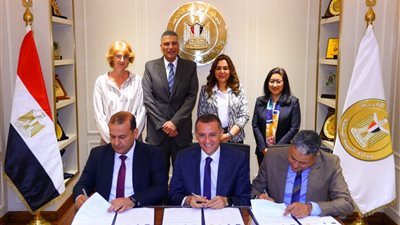 وزيرة التنمية المحلية و4 محافظين يشهدون توقيع بروتوكولات لتنفيذ مشروعات تنموية بـ480 مليون جنيه