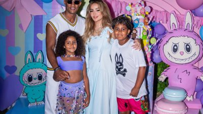 ملاكي الصغير.. محمد رمضان يحتفل بعيد ميلاد ابنته كنز في حفل عائلي