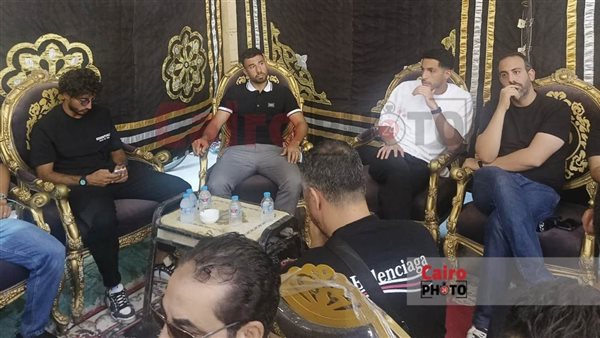 نجوم الأهلي يقدمون