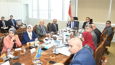 وزير الإسكان يناقش موقف الخدمات بمدينة بورسعيد الجديدة.. ويعلن طرح وحدات سكنية | تفاصيل