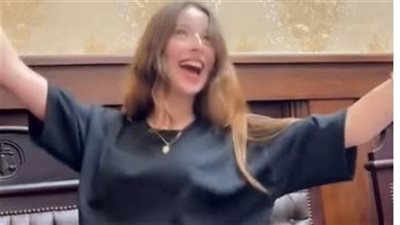 أشرف زكي يعتذر للنائب العام عمّا بدر من إحدى الفتيات خلال تصويرها عملًا فنيًا