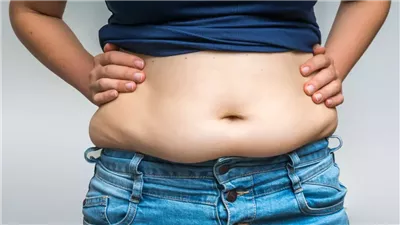 ليست البطن.. ما أول منطقة يكتسب فيها الجسم الدهون؟
