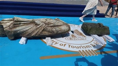 انتشال 4 قطع أثرية جديدة من ميناء أبو قير البحري بالإسكندرية | صور