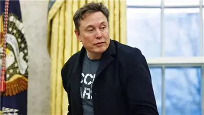 بعد وصول صافي ثروته 500 مليار دولار.. هل يصبح إيلون ماسك أول تريليونير في العالم؟