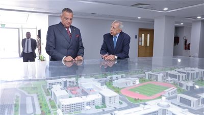 محافظ جنوب سيناء يزور الأكاديمية العربية للعلوم والتكنولوجيا بمدينة العلمين الجديدة