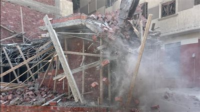 إزالة أعمال بناء مخالفة بمدينة الأمل.. وحي شرق مدينة نصر يؤكد: لن نسمح بعودة العشوائية | صور