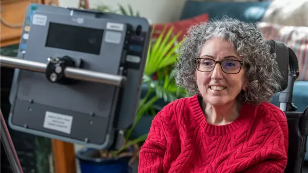 سارة حزقيال