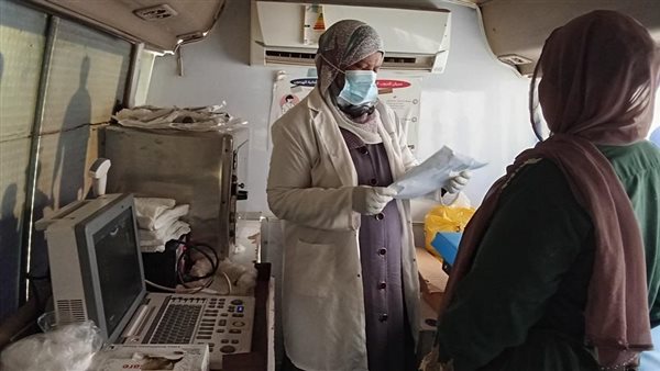 جانب من قافلة طبية