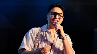 برعاية القاهرة 24.. حمادة هلال يختتم حفلات مسرح سوكسيه بجولف بورتو مارينا بتنظيم وليد منصور