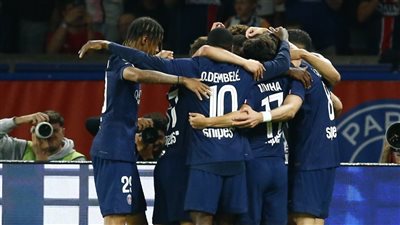 صدمة لـ باريس سان جيرمان.. الإصابة تضرب نجوم الفريق قبل قمة برشلونة بدوري الأبطال