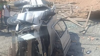 التحفظ على قائدي سيارتين بتهمة التسبب في انقلاب أخرى من أعلى الطريق السياحي بالجيزة