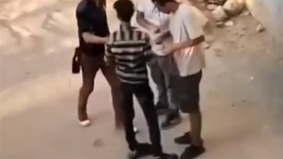 فحص أمني لفيديو استغاثة الأهالي من انتشار بيع مخدر البودر في إحدى شوارع عين شمس| صور