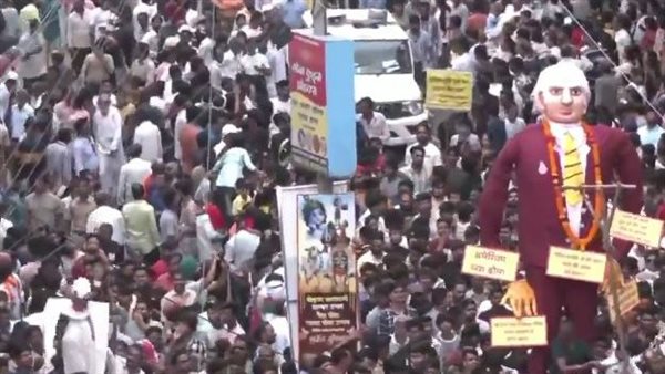 جانب من الاحتجاجات