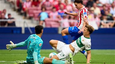 أتلتيكو مدريد يواصل التعثر بتعادل جديد أمام إلتشي في الدوري الإسباني