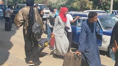 بعد غرق 6 أشخاص.. وصول أول فوج من طلاب أكاديمية الضيافة إلى مسقط رأسهم بسوهاج