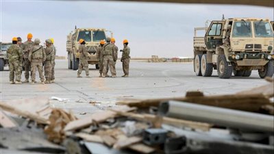 واشنطن تقرر الانسحاب المفاجئ من قاعدتي عين الأسد وفكتوريا في العراق