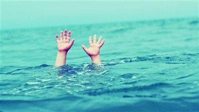 أسرة شاب لقي مصرعه غرقًا في نهر النيل: كان بيحتفل بعيد ميلاده وسقط من أعلى المركب 