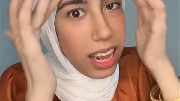 علياء قمرون 