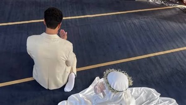 جلسة تصوير عروسين