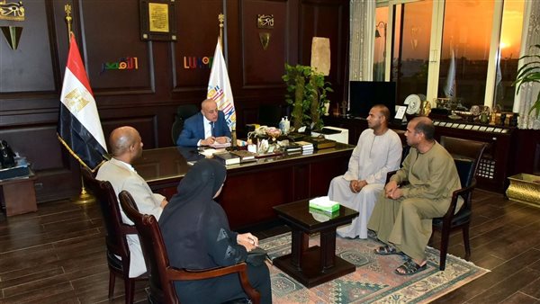 محافظ الأقصر يستقبل