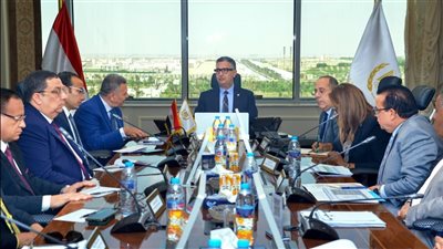 وزير التموين يجتمع بـ رؤساء مجالس إدارات شركات المضارب لمتابعة انتظام العمل 