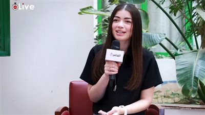 ليلى أحمد زاهر: بعيش أحلى كواليس مع أشرف عبد الباقي.. وهتخن بسببه