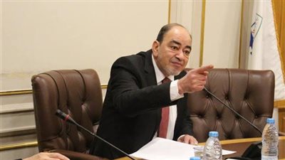 شعبة المستلزمات الطبية ترفع مذكرة لمجلس الوزراء لصرف المستخلصات المتأخرة