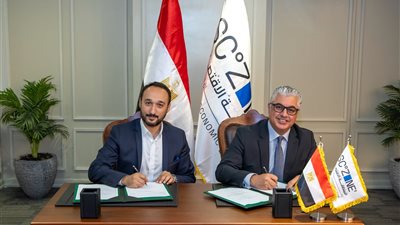 باستثمارات 35 مليون دولار.. توقيع عقد إنشاء مصنع تركي للمنسوجات والملابس بالقنطرة غرب