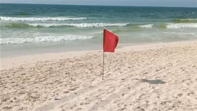 منع نزول البحر.. فتح شواطئ الإسكندرية أمام المصطافين للجلوس على الرمال فقط