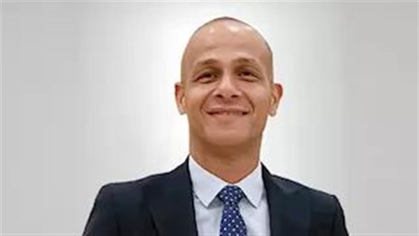 الكاتب الصحفي خليل