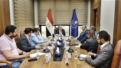 رئيس هيئة الدواء يبحث مع وفد البنك الدولي آليات توطين صناعة المستلزمات الطبية