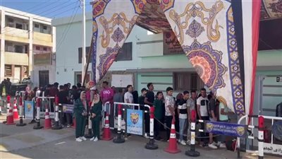 إقبال متزايد على لجان الوادي الجديد في أول يوم من جولة الإعادة بانتخابات الشيوخ | صور 