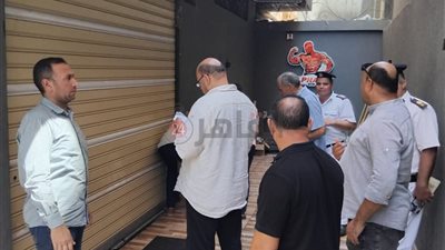 غلق وتشميع 25 منشأة مخالفة بالسادات خلال حملة موسعة