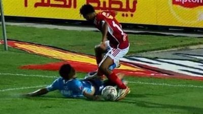 ركلة جزاء للشحات الأبرز.. ماذا فعل الأهلي وبيراميدز مع صافرة الإسباني روخاس؟