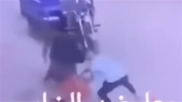 التعدي على سيدة في