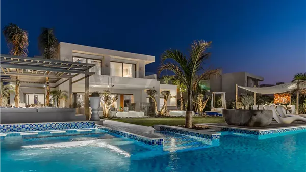 فيلات الساحل - تعبيرية